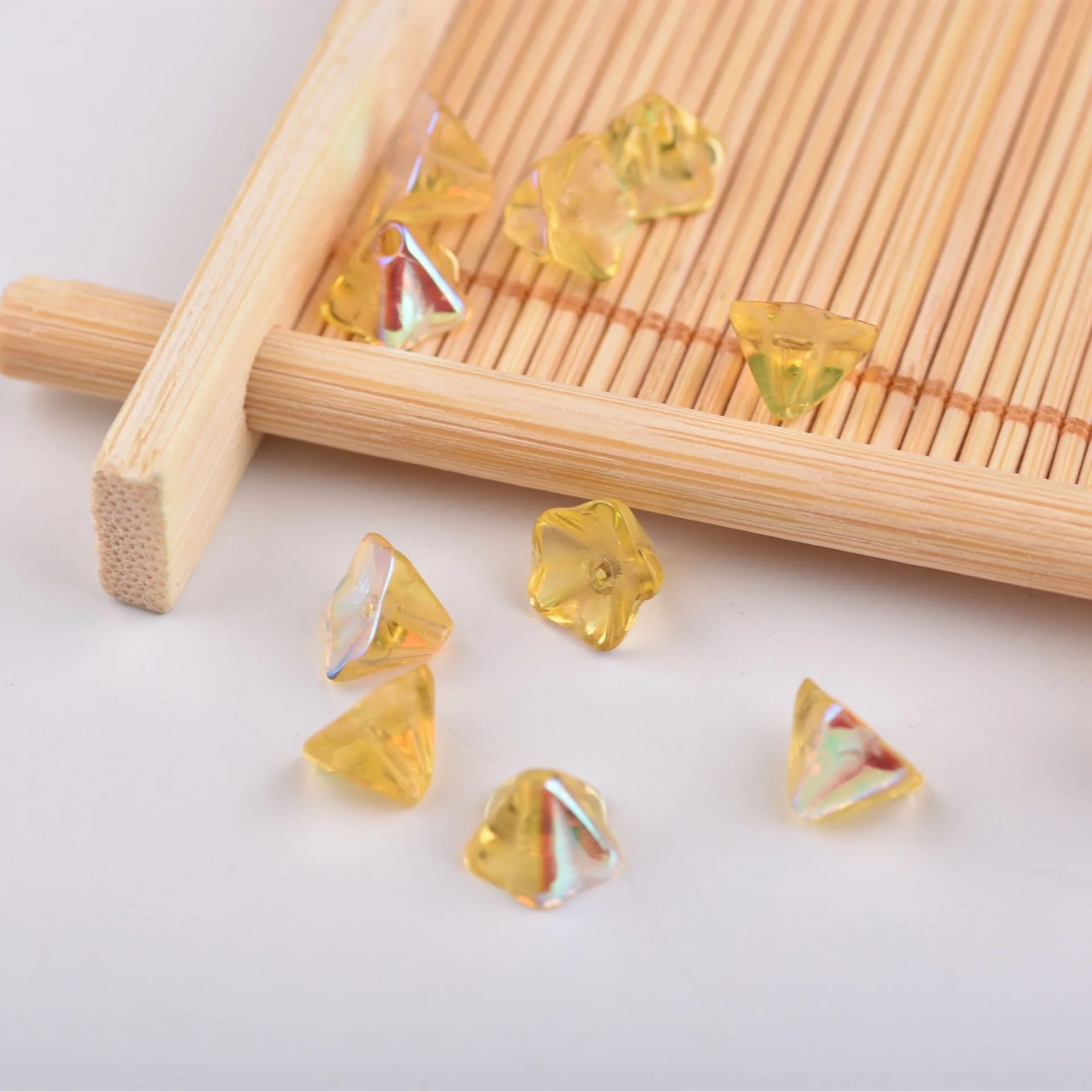 Оптовая продажа бусины из хрусталя 8 мм с отверстием разноцветные граненые