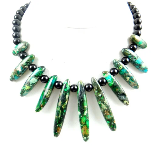 Натуральный камень бирюза кварца кристалла красивые разноцветные морской из