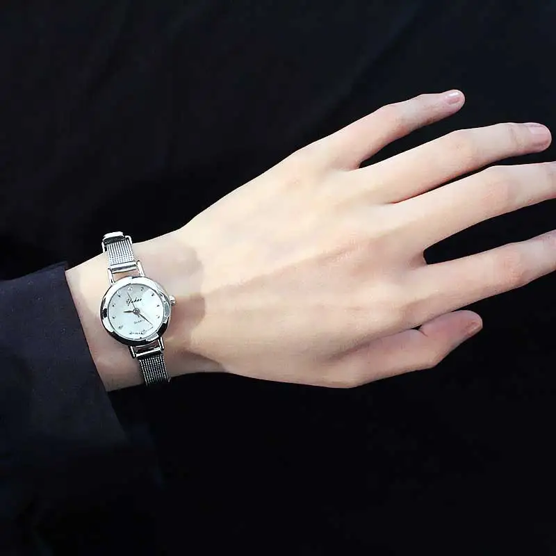 

Woman Simple watches ladies Trendy personality watch Fashion big stainless steel strap girls WristWatch
