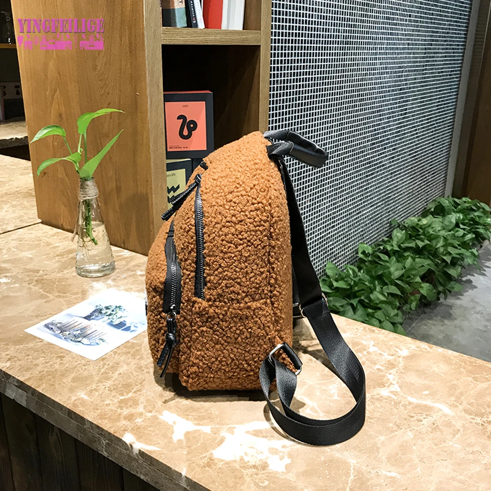 Осень зима Для женщин рюкзак овечья шерсть Искусственный мех Модные Рюкзаки