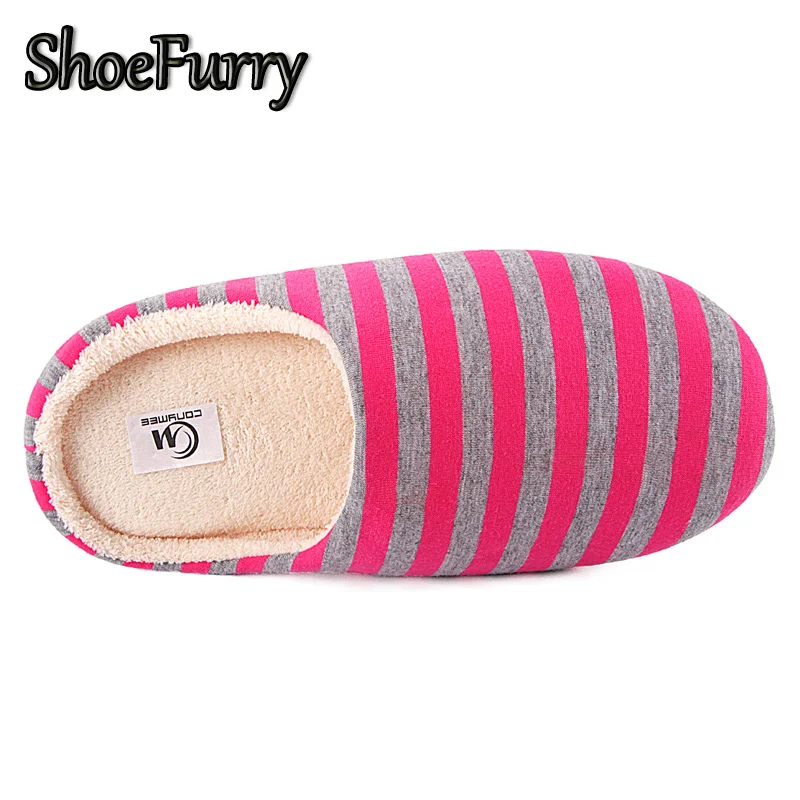 Меховые зимние женские домашние тапочки ShoeFurry на плоской подошве мягкая плюшевая