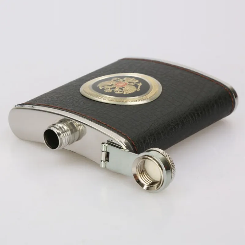 

Small Hip Flask Portable Wine Flagon Men's Portable Russian Leather Whiskey Wine Bottle Two Styles Gift