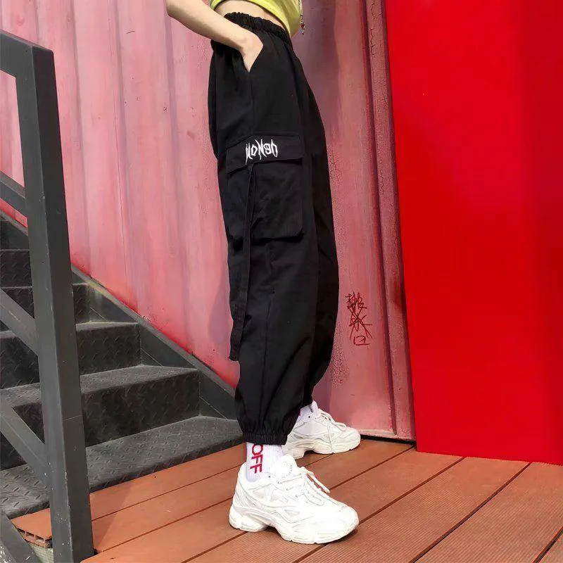 

Women Hip Hop Cargo Pants Cargo Female Harem Pants Streetwear Casual Pants Black Summer Loose Harajuku Pants With Side Pockets