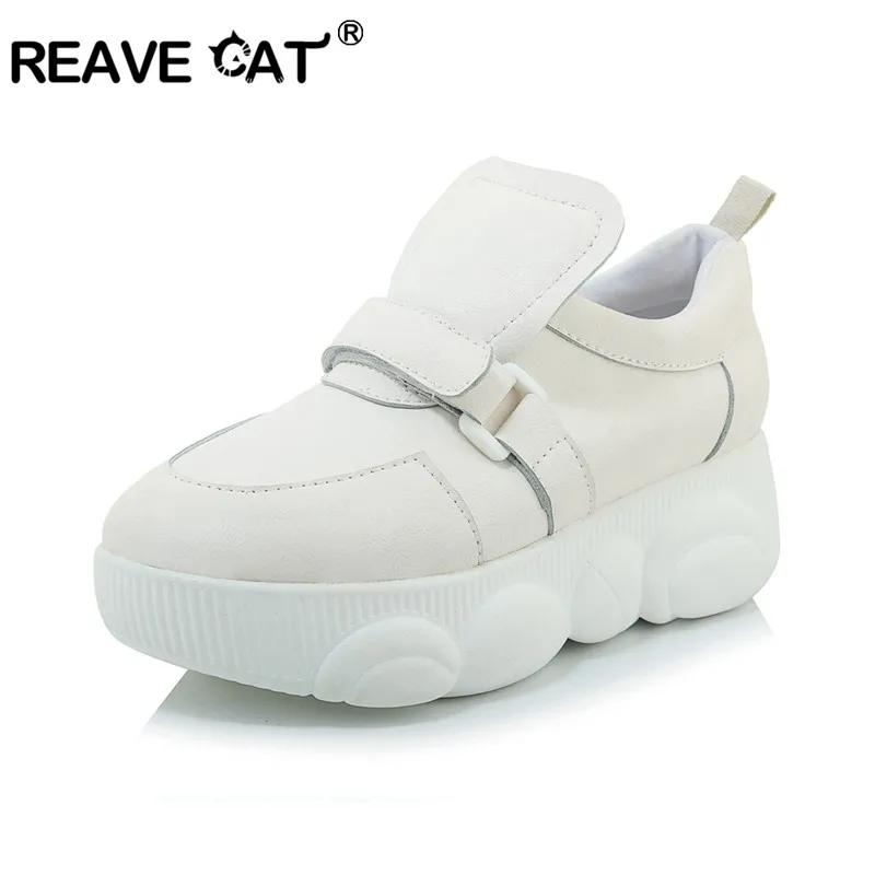 Женские кроссовки на платформе REAVE CAT белые плоской подошве со шнуровкой|Женские