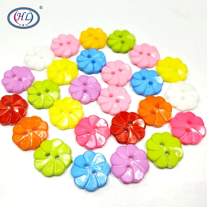 

HL 30pcs/package 17MM Mixed Color 2 Holes Flower Plastic Buttons Children's Apparel Sewing Accessories DIY Scrapbooking