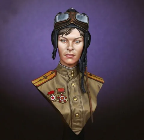1/10 весы Неокрашенная смола обхват груди WW2 Женский Танк героя Союза ручной набор