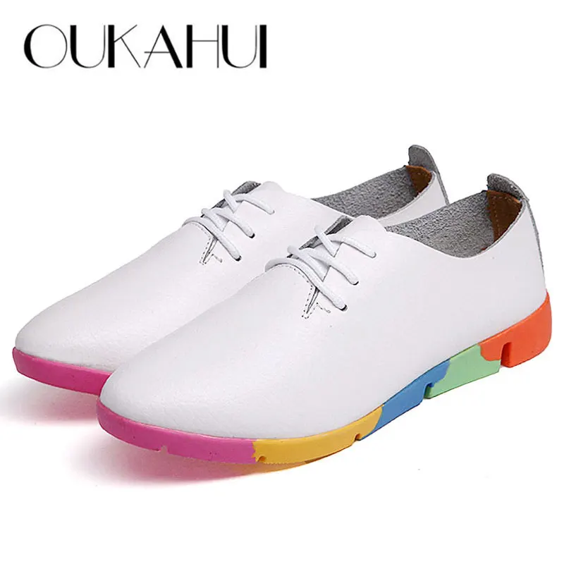 Женские кожаные туфли на шнуровке заостренный носок мягкая подошва цветные