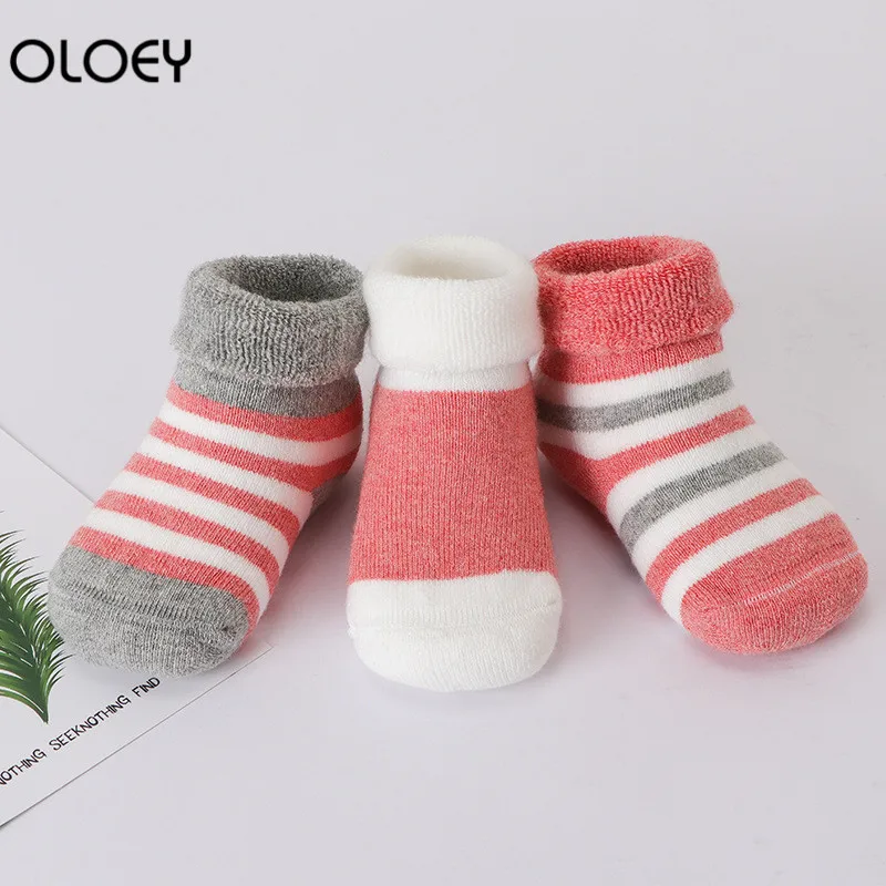 Толстые теплые осенне зимние подарочные Нескользящие плюшевые носки для малышей