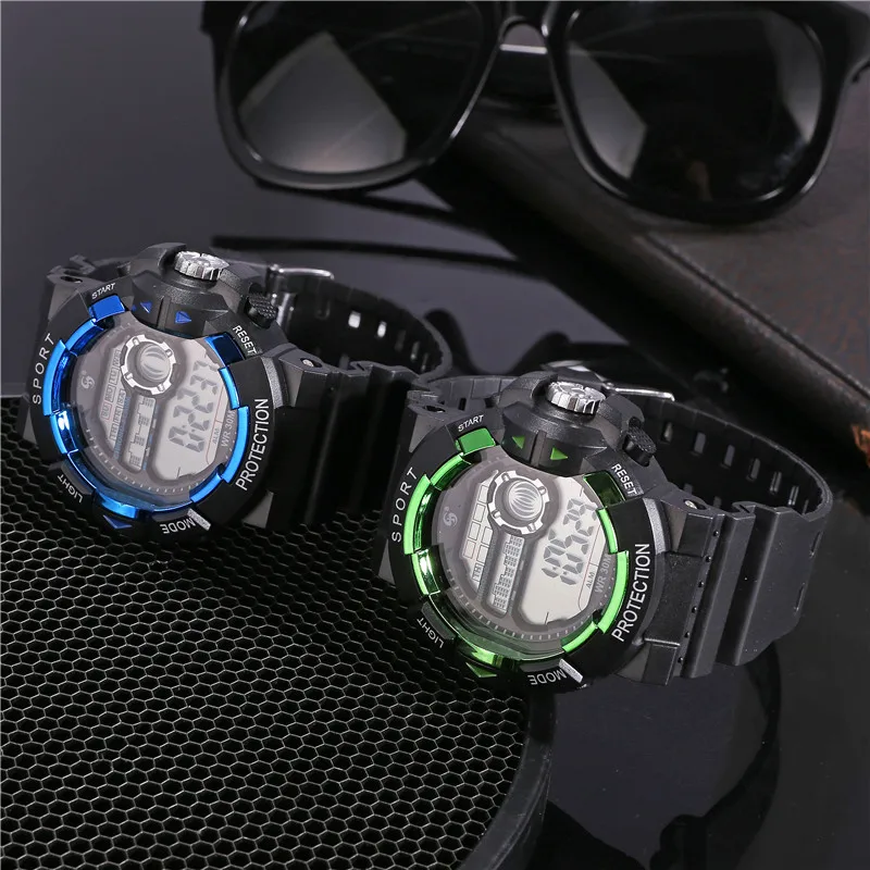 Часы наручные Детские кварцевые Светодиодные цифровые спортивные