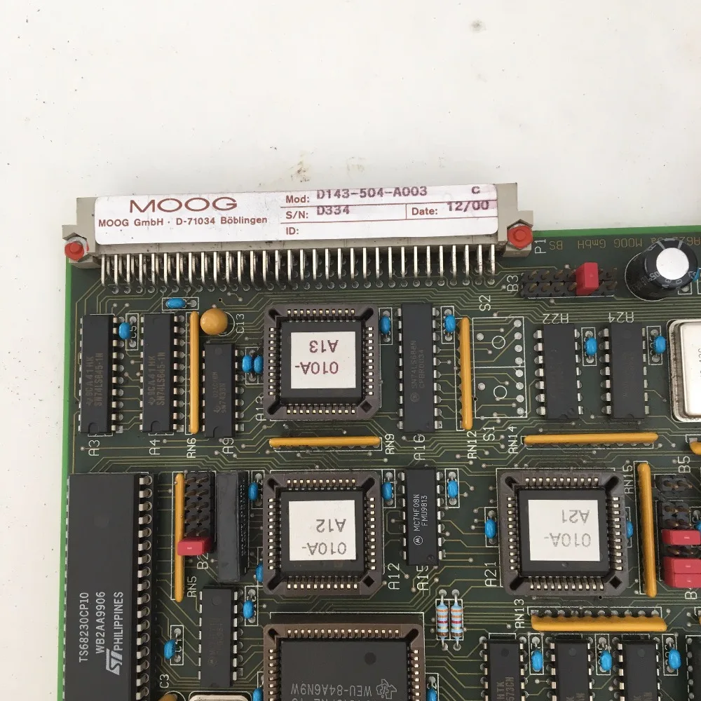 

Moog D143-504-A003 Board Used