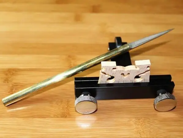 

Violin repair/install tool