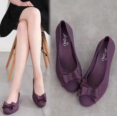 Новинка 2017 года прозрачная обувь с закрытым носком и бантом женские летние