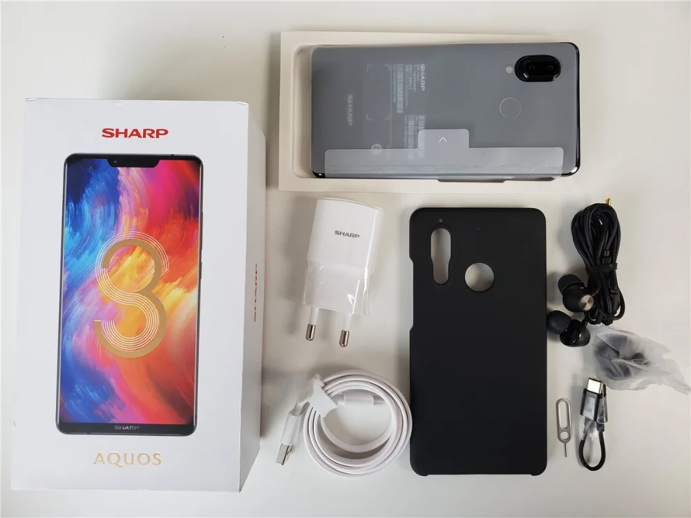 Смартфон SHARP S3 SHARP AQUOS S3 4 Гб+ 64 Гб 6,0 ''FHD+ Восьмиядерный процессор Snapdragon630 Android 8,0 12 МП 3200 мАч, мобильный телефон