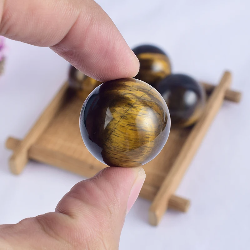 Натуральный тигровый глаз сфера Хрустальный массаж рук лечебный чакра рейки