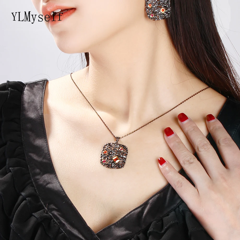 Ожерелье с большой квадратной подвеской и черной цепочкой для женщин модные