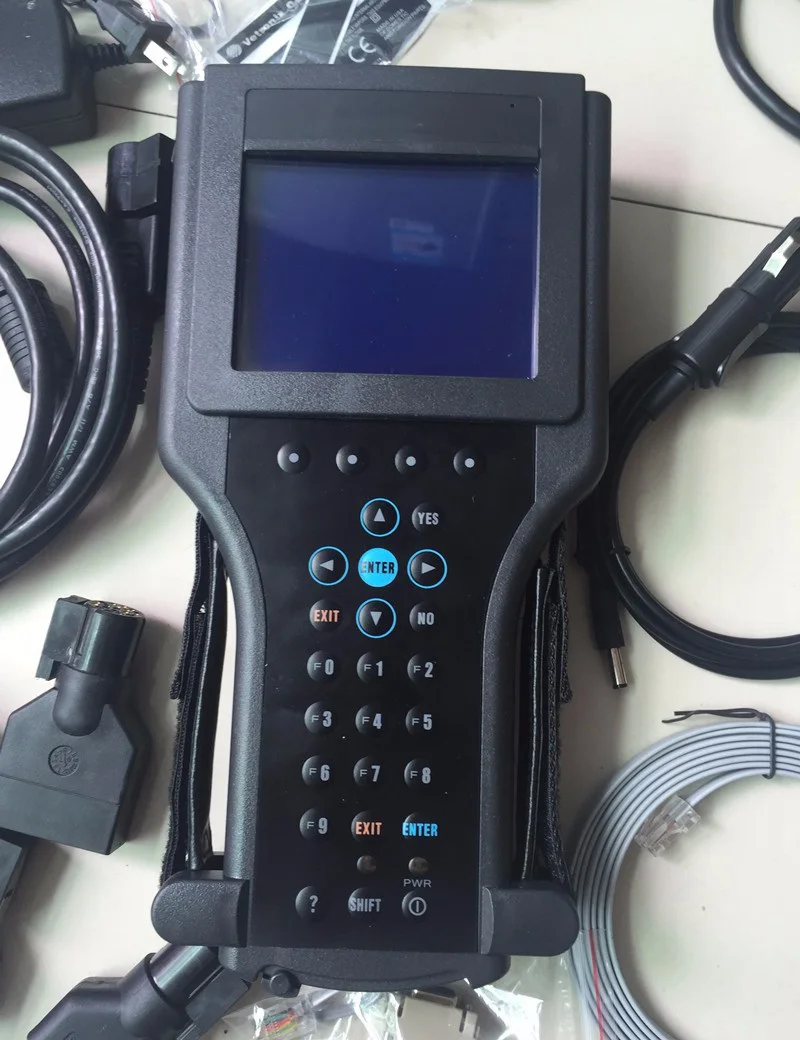 Сканер tech 2 с картой tech2 на 32 Мб поддержка 6 брендов транспортных средств без