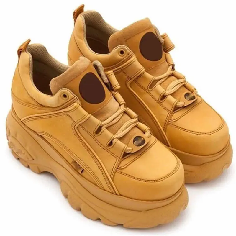 Женские кроссовки из натуральной кожи с граффити дизайнерские на платформе для