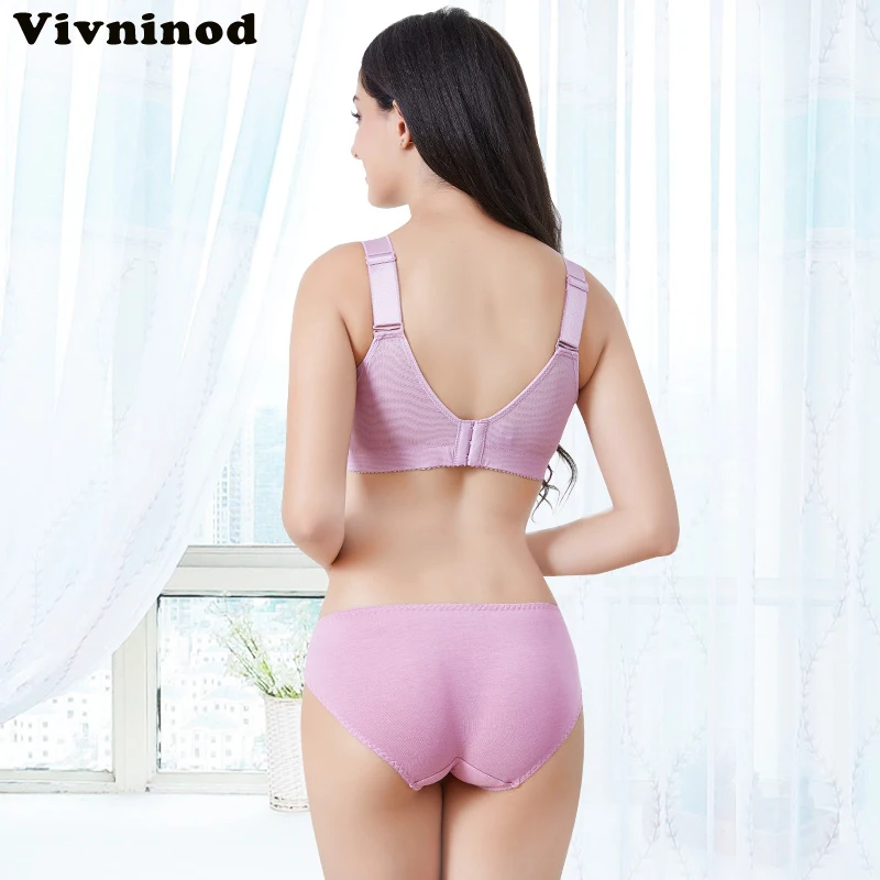 Комплект женского нижнего белья с бюстгальтером пуш ап полным покрытием без