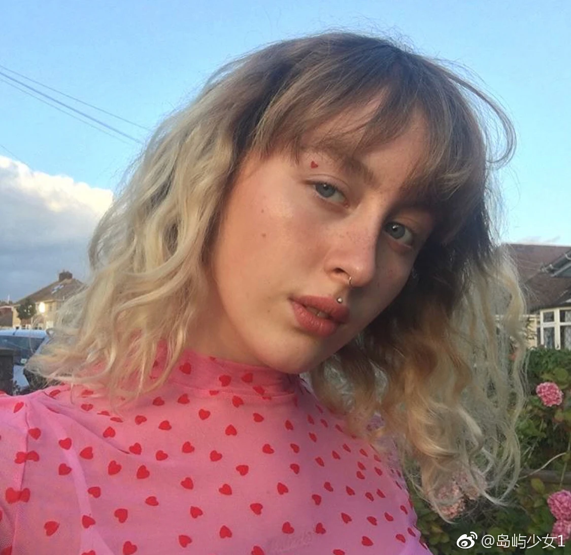 Женские топы сетчатый кроп-топ с коротким рукавом и принтом сердца женская