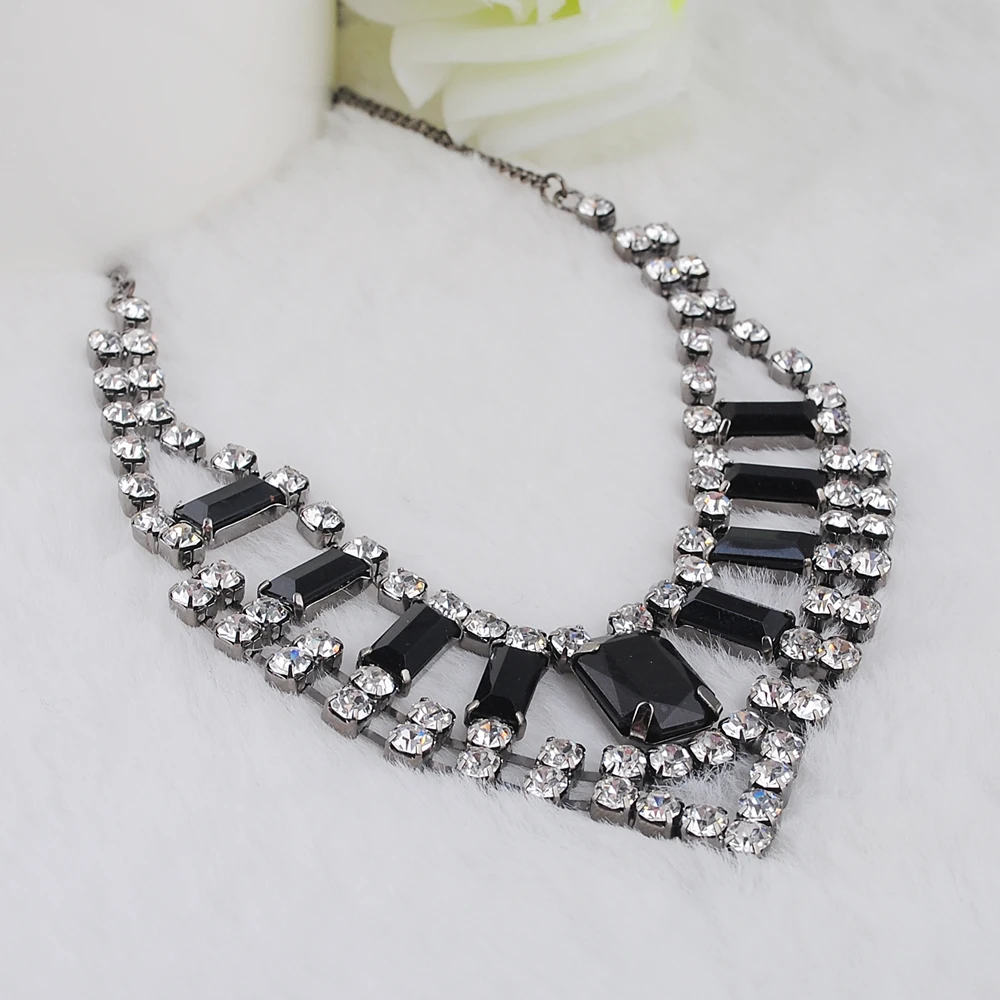 Ожерелье в форме когтя V образная черно белая акриловая цепочка ювелирные