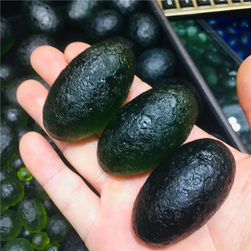 

20 г драгоценный камень Moldavite метеорит ударный класс Чешский 1 шт.