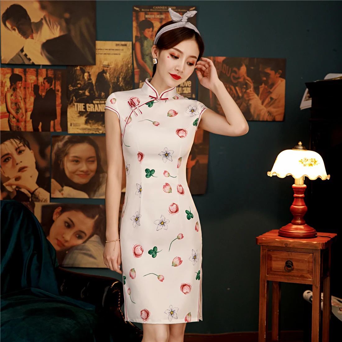 С цветочным принтом розовый Cheongsam элегантные шелковые женские с короткими рукавами китайское платье Новые летние женские Qipao свадебное платье плюс размер 4XL