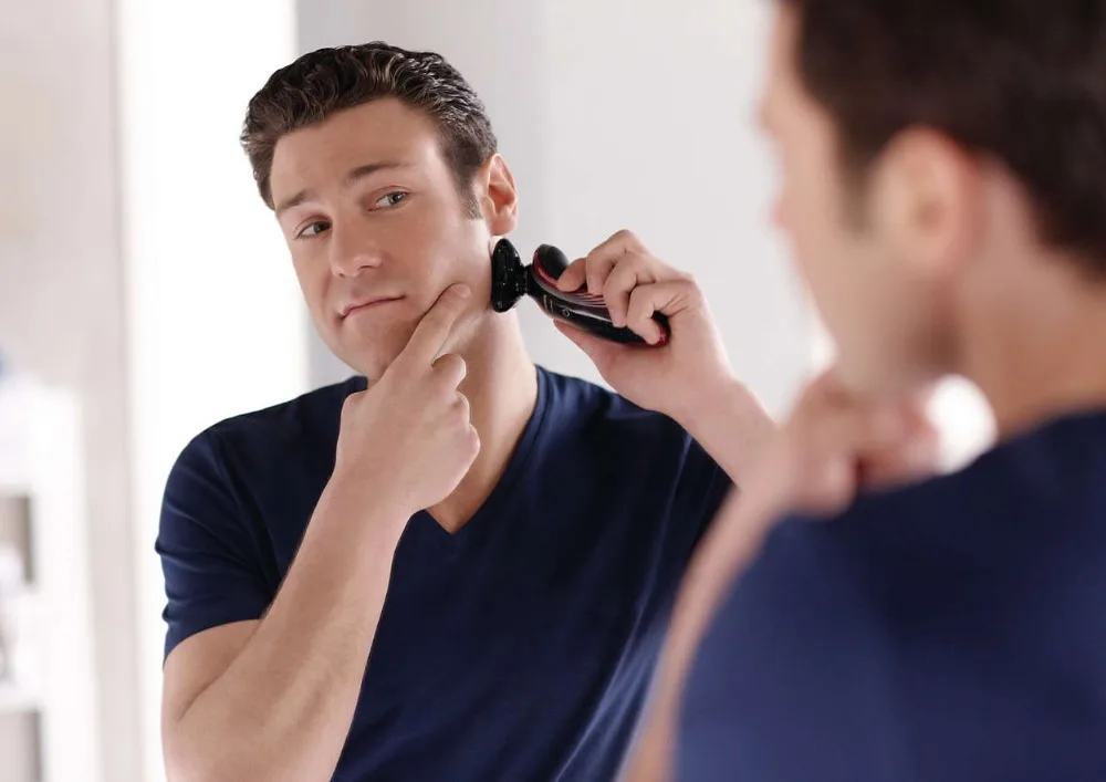 Электробритва для сухого и влажного бритья Philips Shaver series 7000 SensoTouch с Aquatec Wet &Dry