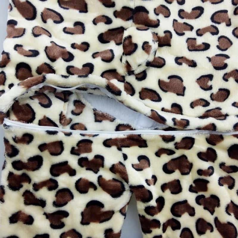 Милая Детская Пижама унисекс с леопардовым принтом медведя на осень и зиму