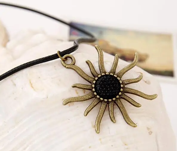 Модные Цепочки и ожерелья кулон Балтийского искусственная Защита от солнца Lucky