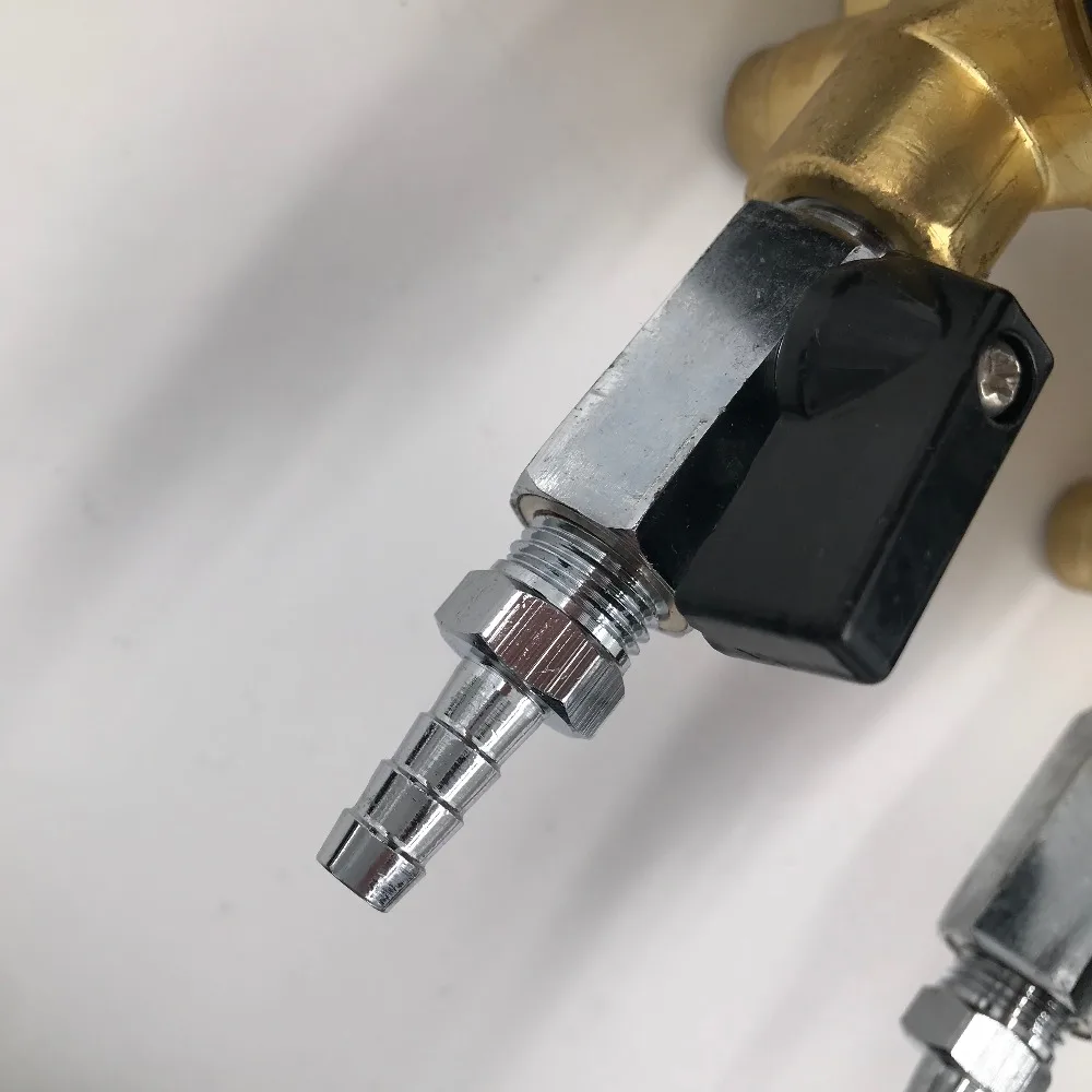 Три CO2 Калибр регулятор с Checkvalves, CO2 регулятор, 0~ 2000psi, 0~ 60psi, CGA320