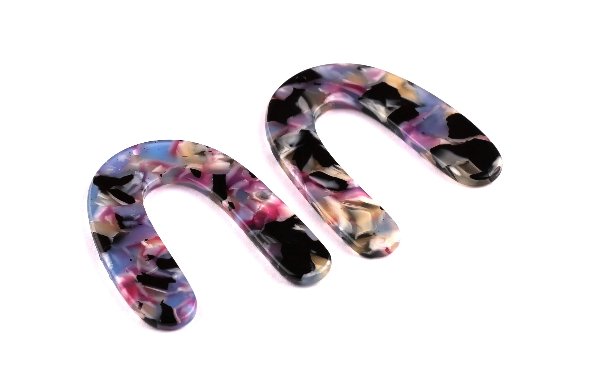 

AC1059 - 6pcs/lot - Acetate Acrylic Earring Charms - Tortoise Shell Earrings - U Shaped Pendant - Code: A55 - 43x35x2.5mm