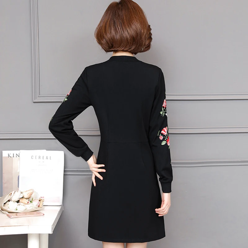 2020 Spring Fashion Flower Embroidery Large Size A-line Dress Womens Zipper Slim Long Sleeve Sexy V-neck Mini | Женская одежда