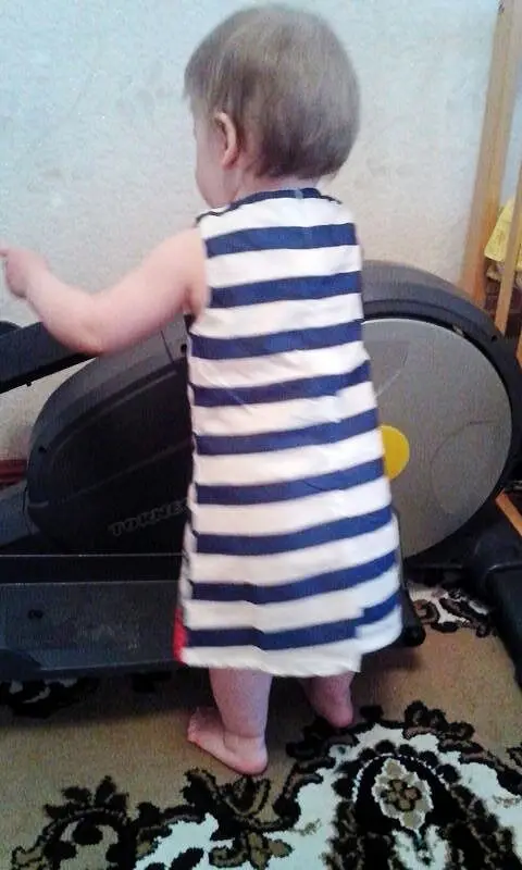 Летнее платье для маленьких девочек с изображением очаровательной собачки и