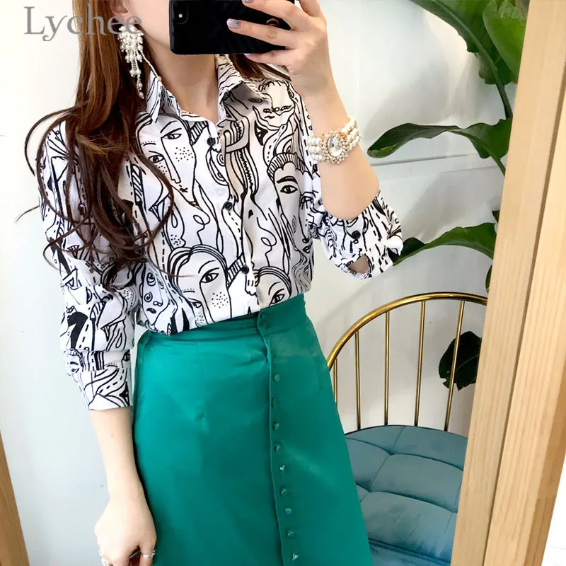 

Lychee Harajuku Women Cartoon Head Print Blouse Long Sleeve Turn Down Collar Face Print Shirts Casual Loose Blouse Tops Female