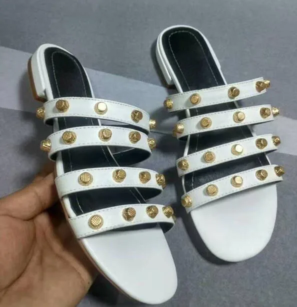 Женские шлепанцы с открытым носком кожаные сандалии на плоской подошве золотыми