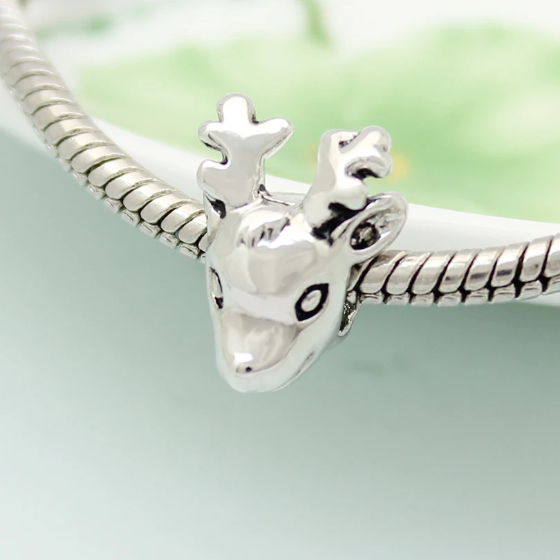 Новый продукт очаровательные бусины Рождественские Рудольф красный олень