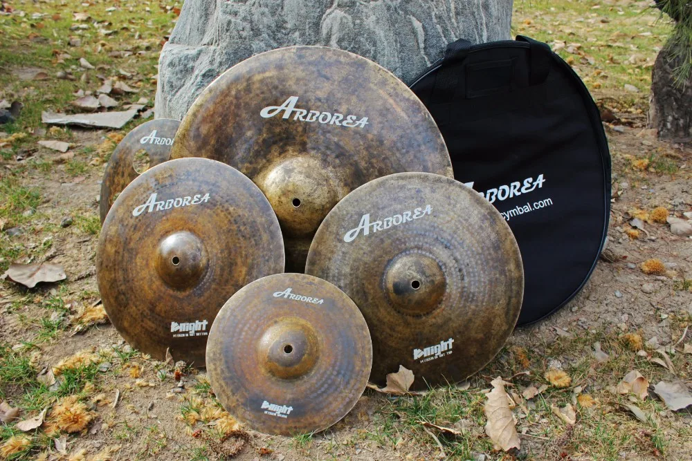 Набор тарелок ARBOREA Knight special series: 14 &quothihat + 18&quot столкновение 19 - Цена: 59 668,28 руб.