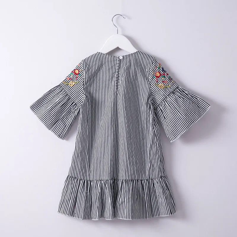 2018 платье для маленьких девочек с длинными рукавами детские полосатые красивая