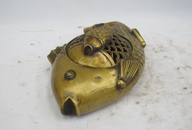 Китайская народная фэншуй Классическая Бронзовая медная рыба карп Курильница 0518