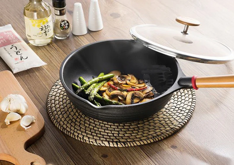 230622/Cast iron with frying pan / 28cm non-stick no fume Induction Cooker / universal wok/Fine workmanship