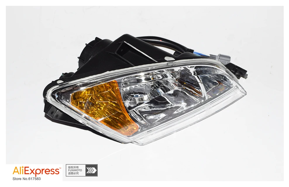 Правая фара CF MOTO/CF800/CFX8/CF800-2 номер детали 9060-160120-2000 это водонепроницаемый штекер