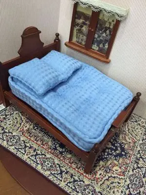 Doub K 1:12 мебель игрушка деревянный кукольный домик Моделирование Фиолетовый Мягкая двойная кровать Кукольный дом спальня ролевые игры игрушки для девочек Дети - Цвет: Синий