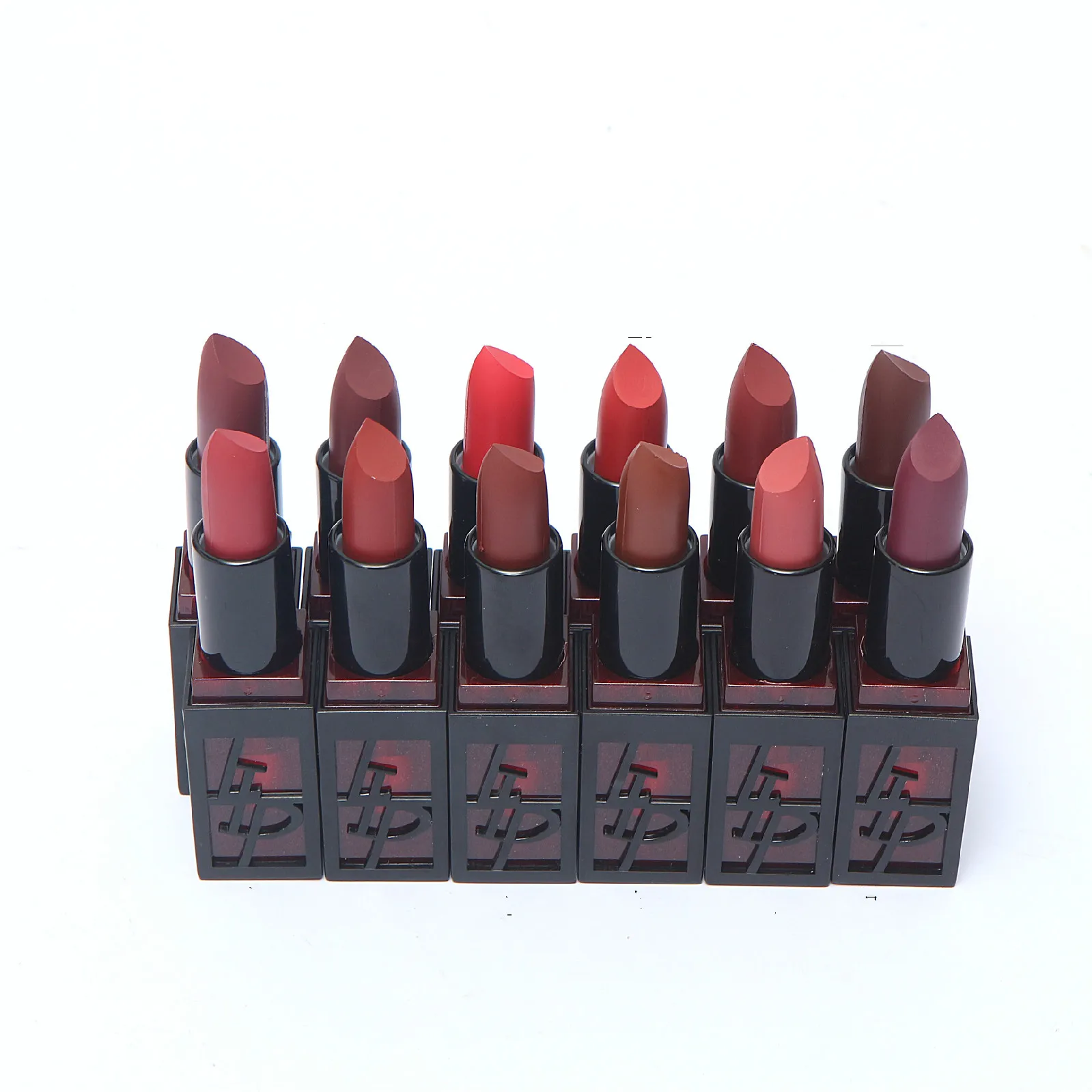 

New Matte Lipsticks For Women Sexy Brand Lips Color Cosmetics Waterproof Long Lasting Nude Lipstick Matte Makeup