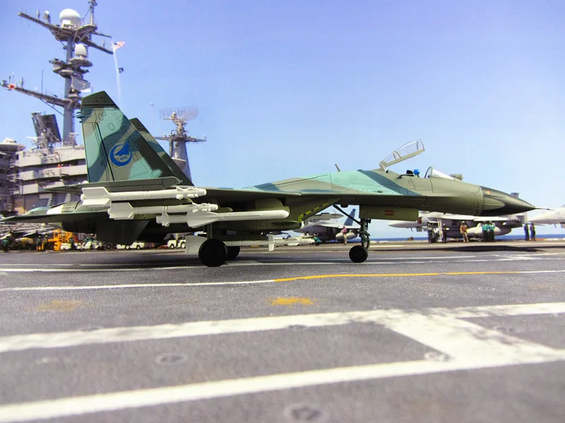 Самолет России летательная сила советский 27 боевой самолет законченный