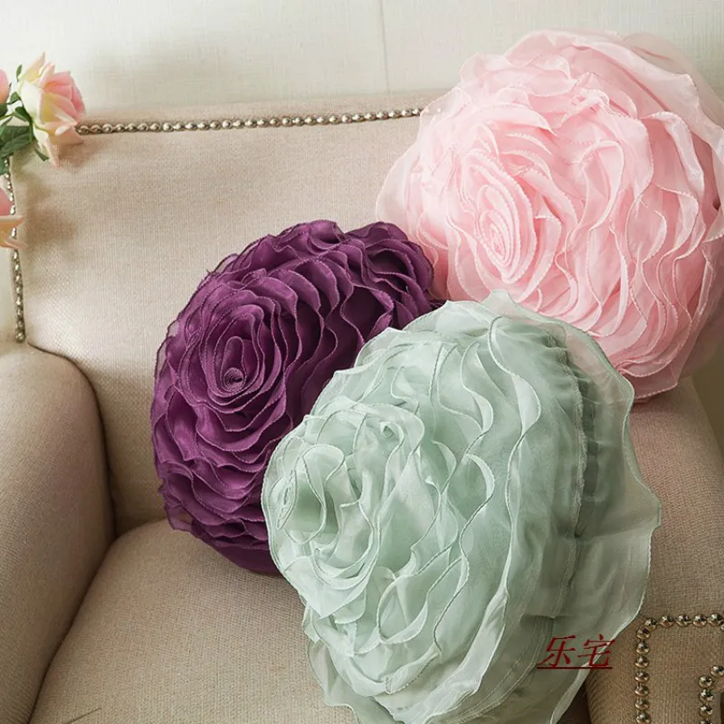 Подушка с объемными розами для принцессы диван цветами из пряжи газовая кружевом