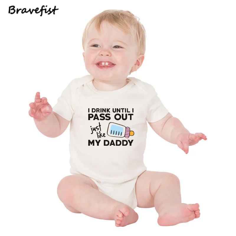 Летние Боди белый Ребенка Onesie Pass Out с надписью My Daddy буквенным принтом короткий