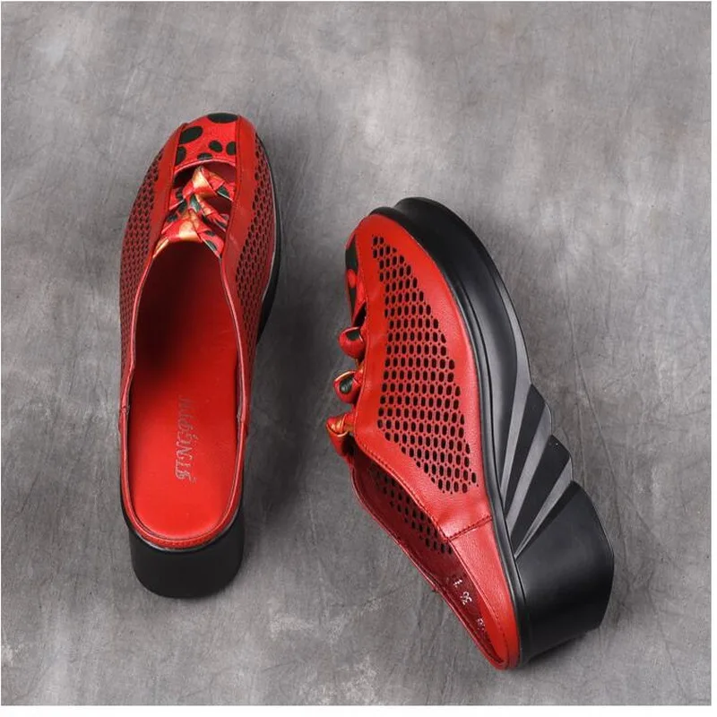 Шлепанцы женские из натуральной кожи сандалии на танкетке дышащие сланцы