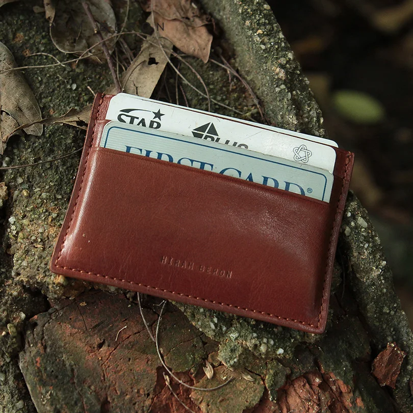 

Hiram Beron Leather Card Holder Men Mini Wallet Vegetable Tanned Leather Free Custom Name Solid Casual Cow Leather ID Holder Men