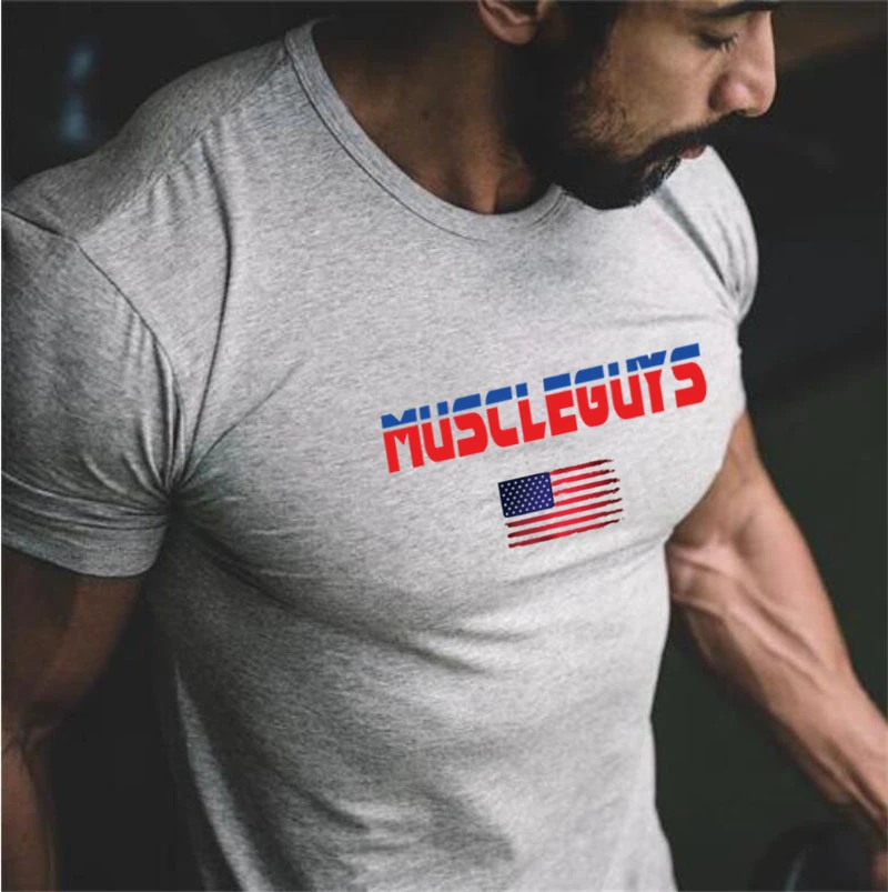 Новая модная мужская футболка Muscleguys 2021 летняя с коротким рукавом Мужская