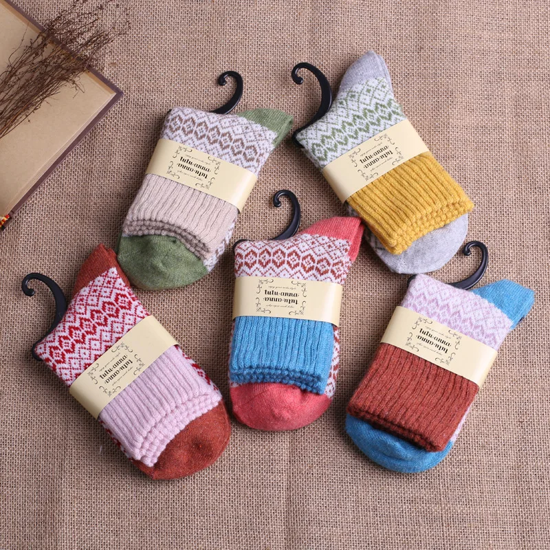 

20pcs=10pairs/lot wool Womens Fashion terry Socks Winter keep warm thick sox multi colors high quality women's female woman sock